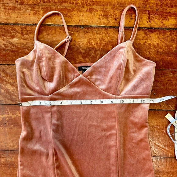 💎2/$20💎 SOFT PINK VELVET DRESS - Picture 8 of 10